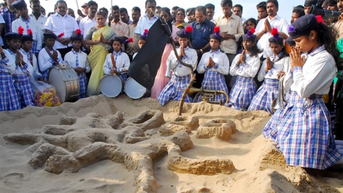 Tamil Nadu pays homage to 2004 tsunami victims